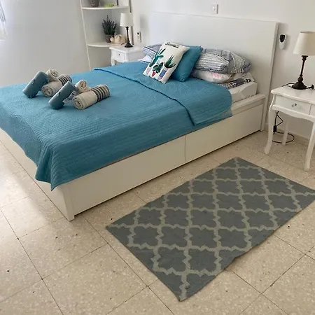 Apartment Modern In Near The Sea